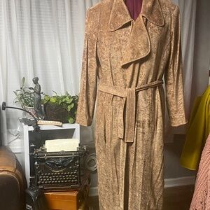 Chic Tan Women's Trench Coat